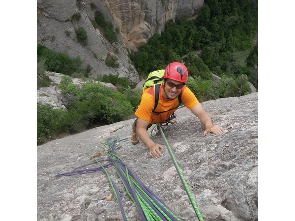 Full-day Guided Rock Climbing Trip in Montserrat, Barcelona