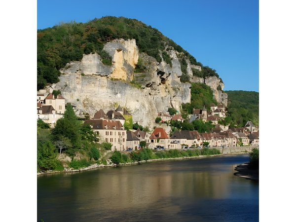 Sarlat : Private Tour to Dordogne Valley by Exploreo24