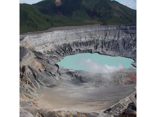 Doka Coffee Tour, Poas Volcano and La Paz Waterfall Day Trip from San Jose