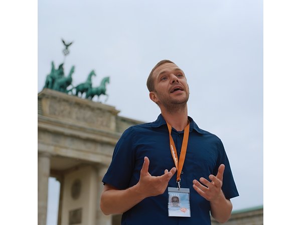 Berlin History Walking Tour with a French-Speaking Guide