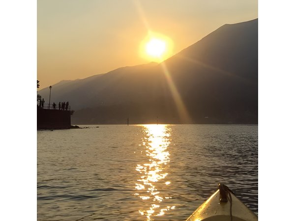 Lake Como Golden Hour Kayak Tour