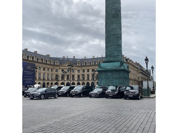 Full Day Private Tour of Paris - Sedan Car