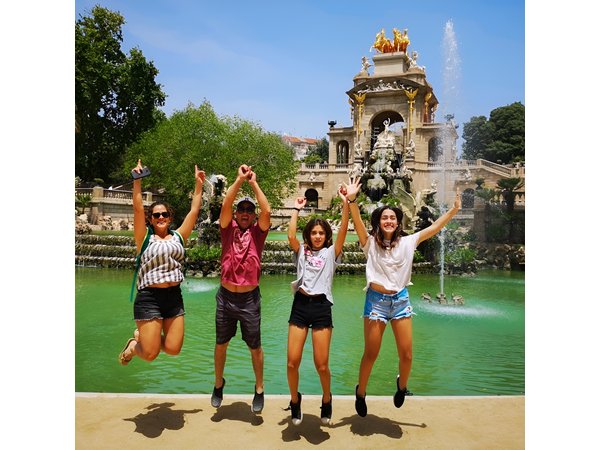 Kickstart Barcelona Private Tour for Newcomers