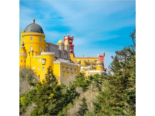 Daytrip from Lisbon to Sintra+Cascais-Large groups up to 10 pax