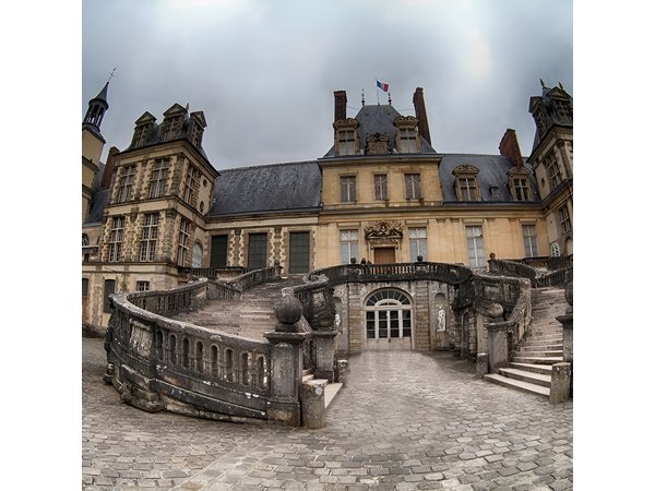 Private tour to Fontainebleau from Paris. Tickets included!
