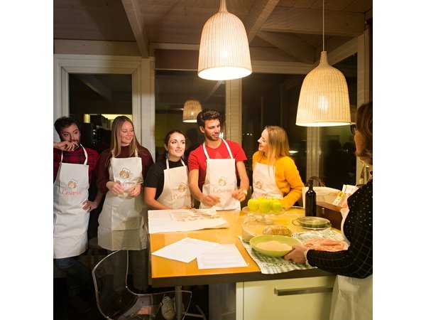 Cesarine: Cooking Class with tasting at Local's Home in Milan