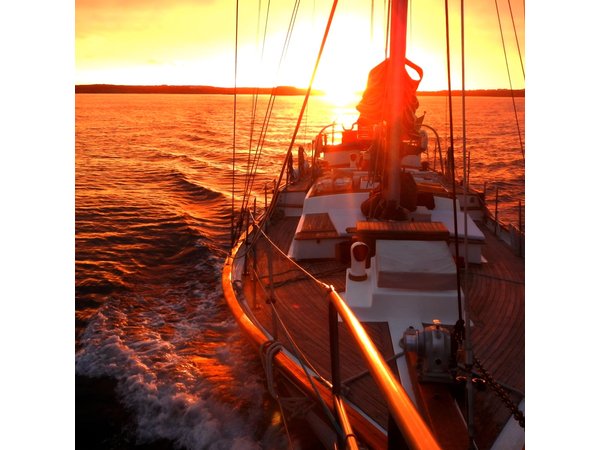 Lisbon - Daylight or Sunset Tour on a Vintage Sailboat
