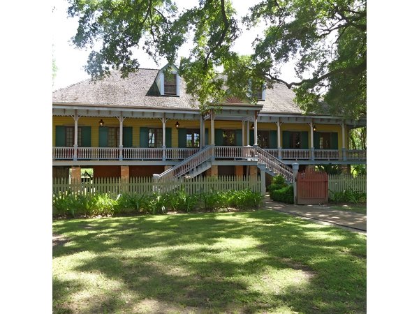 New Orleans Plantation Tour with Transportation