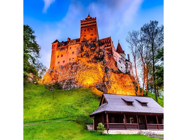 Dracula's Castle - Fast Private Tour from Bucharest