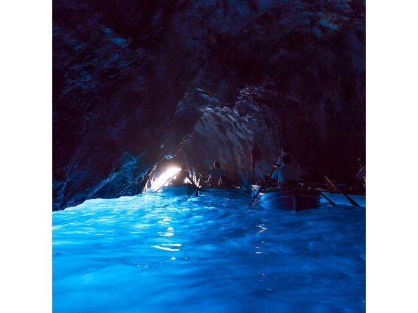 Sorrento to Capri: Small Group Boat Tour with Blue Grotto