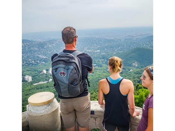 Panoramic hike around Budapest