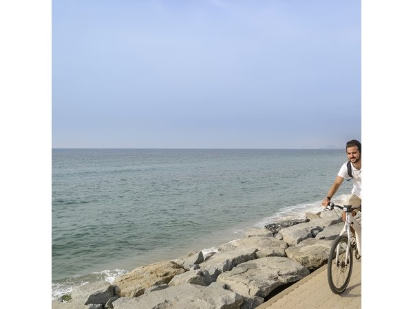 Barcelona eBike Beach Private Tour to Vineyards & Picnic