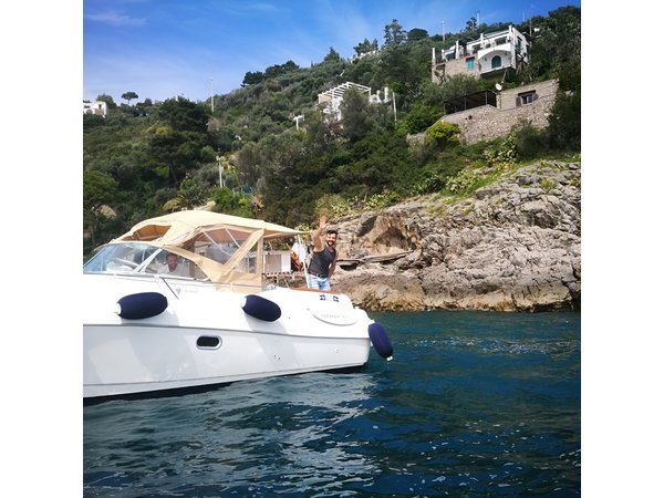 Private Boat Tour of Amalfi Coast and Capri by Jeanneau Leader