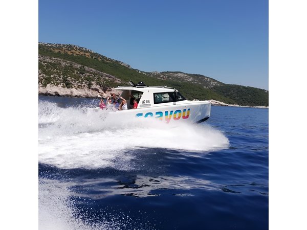 Private Water taxi from Split to Brac island