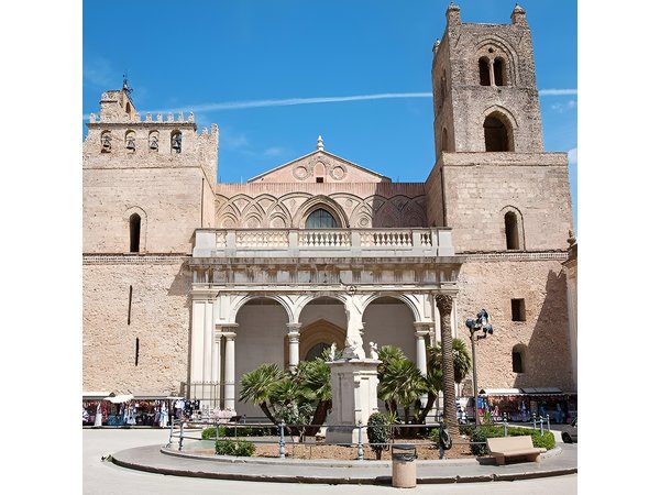 Private 8-Hour Monreale and Cefalu Tour from Palermo