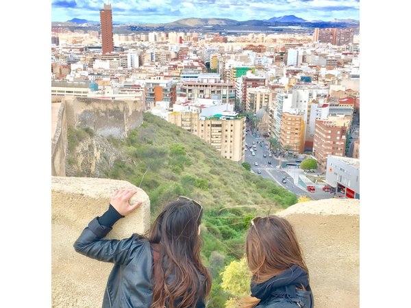 Alicante Historic Small Group Tour with Tapas Tasting