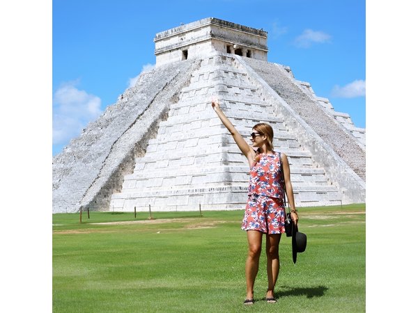 Experience Chichén Itzá: Full Day Tour with Cenote & Valladolid