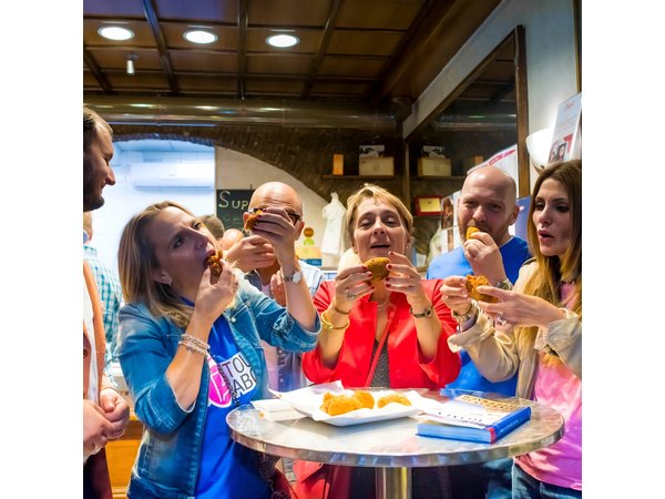 Local Food and Wine Walking Tour around Rome