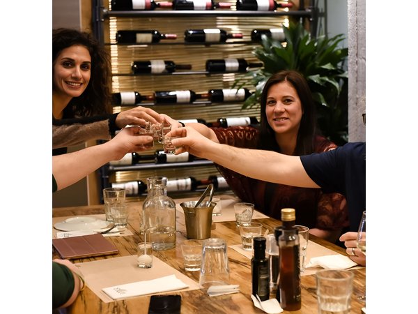 Athens After Dark: Night-Time Food Tour of the Ancient City