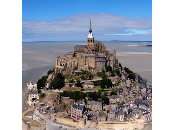 Private 12 hs tour to Mt. Saint Michel from Paris Hotel