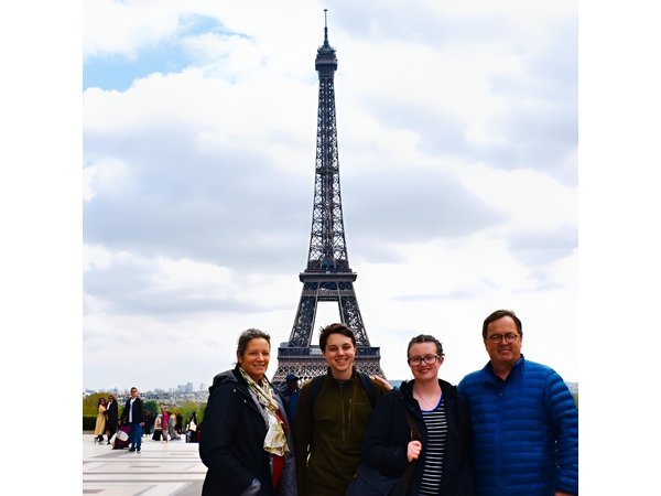The Great Paris Layover: Private Tour with optional car upgrade