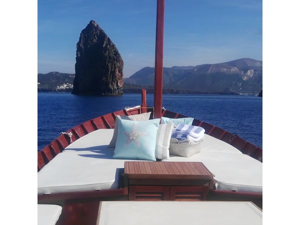 Lipari and Vulcano Private Boat Tour (7 hours)