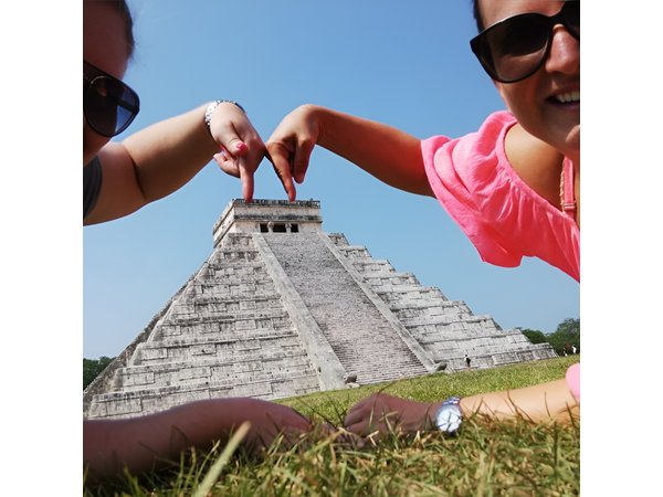 CHICHEN-ITZA MARAVILLA - Cenotes & Valladolid Private Tour