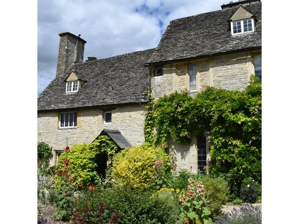 London Private Day in the Cotswolds Tour By Black Cab