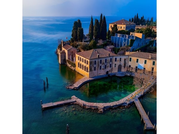 Private Full-Day Tour by Boat in Lake Garda