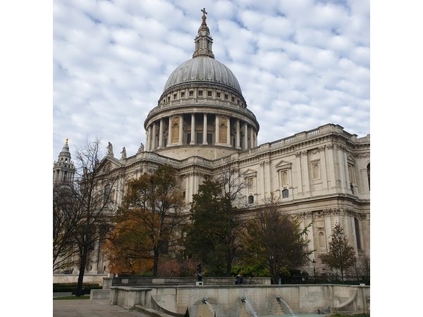 Roman Ruins to Blitz Bombings: A Walking Tour of London's Fiery History