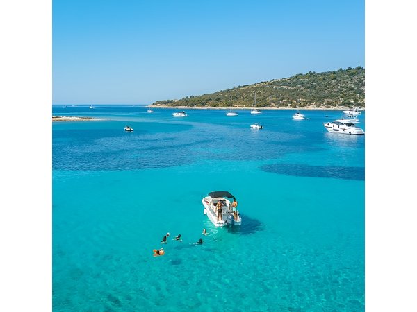 Adriatica Tour ( Blue Lagoon and Solta) from Trogir or Split