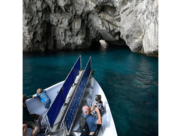 Full-Day Guided Boat Tour to Capri from Sorrento with Limoncello