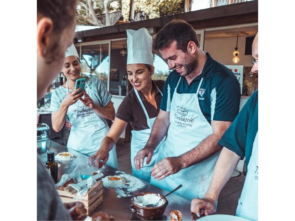Authentic Pasta Cooking Class in Sorrento with Wine