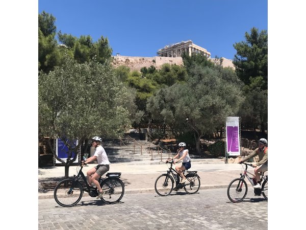 Athens Highlights by E-Bike: Small-Group Historic Tour