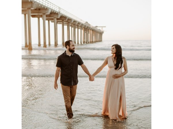 Private Vacation Photography Session with Local Photographer in San Diego