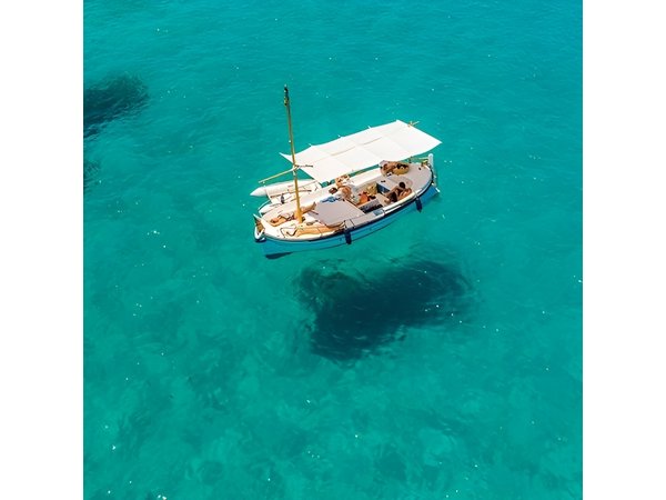 Private 4-hour Mediterranean Boat Tour in Ibiza with Snorkeling