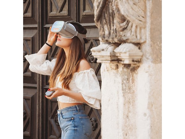 Zadar Guided Tour with Virtual Reality Experience