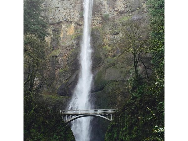 Small Group: Columbia River Gorge Waterfalls Tour from Portland