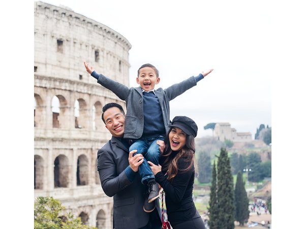 Private Vacation Photography Session with Local Photographer in Rome