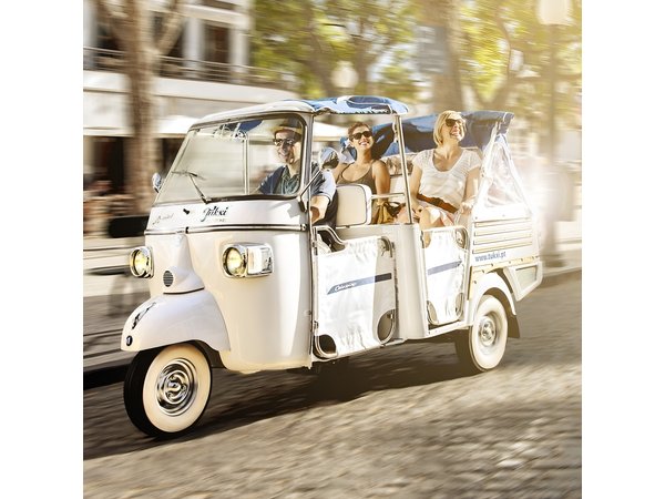 Lisbon: Private Tuk Tuk Tour — 6 Viewpoints & Local Guide