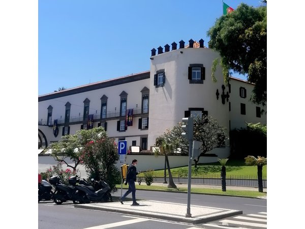 Downtown Funchal: A Self-Guided Audio Tour Through the Old City