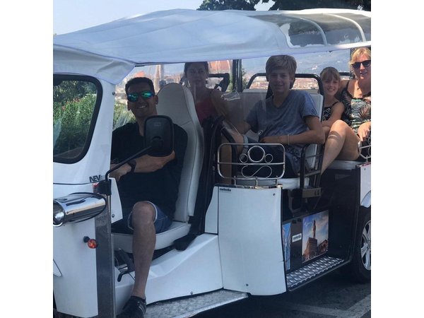 Private Tour of the Historic Center of Florence by Golf Car