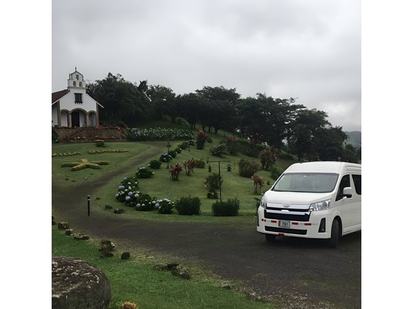 Private Shuttle from San Jose airport to Marriot Los Suenos Herradura
