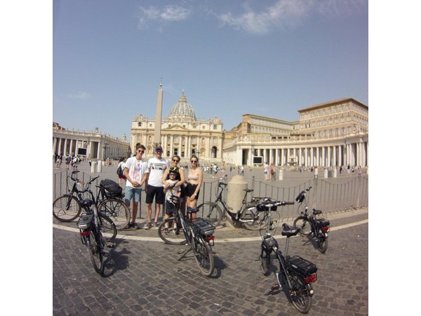 Rome Highlights by E-Bicycle Small group