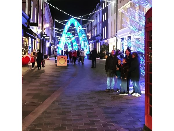 London Private Christmas Lights Taxi Tour with Pick Up