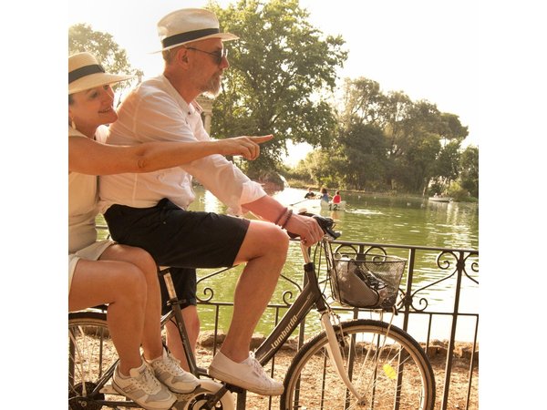 Villa Borghese E-bike Tour: Small Group in Rome's Beautiful Park
