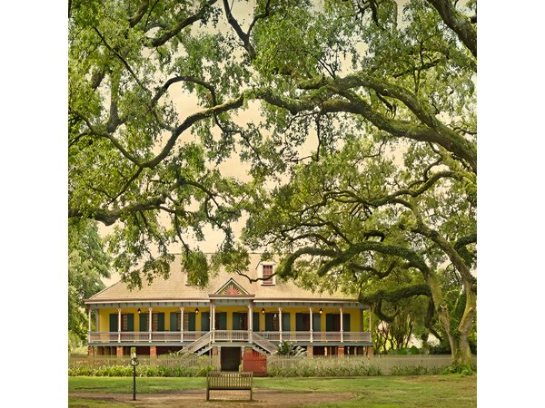 Guided Laura Plantation Tour from New Orleans