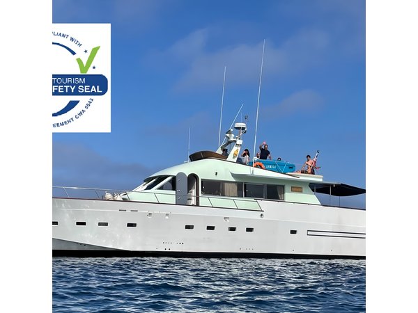Sunset Cruise Lisbon | VIP Yacht Lisbon Party