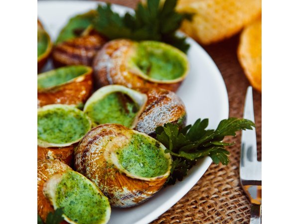 Paris: Private French Food & Wine Walking Tour in Le Marais