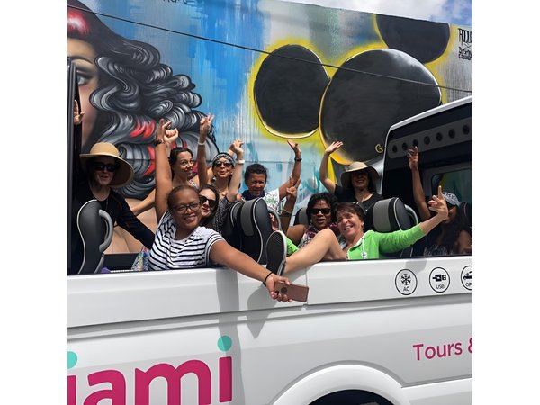 Miami Panoramic Sightseeing Tour in English, French or Spanish